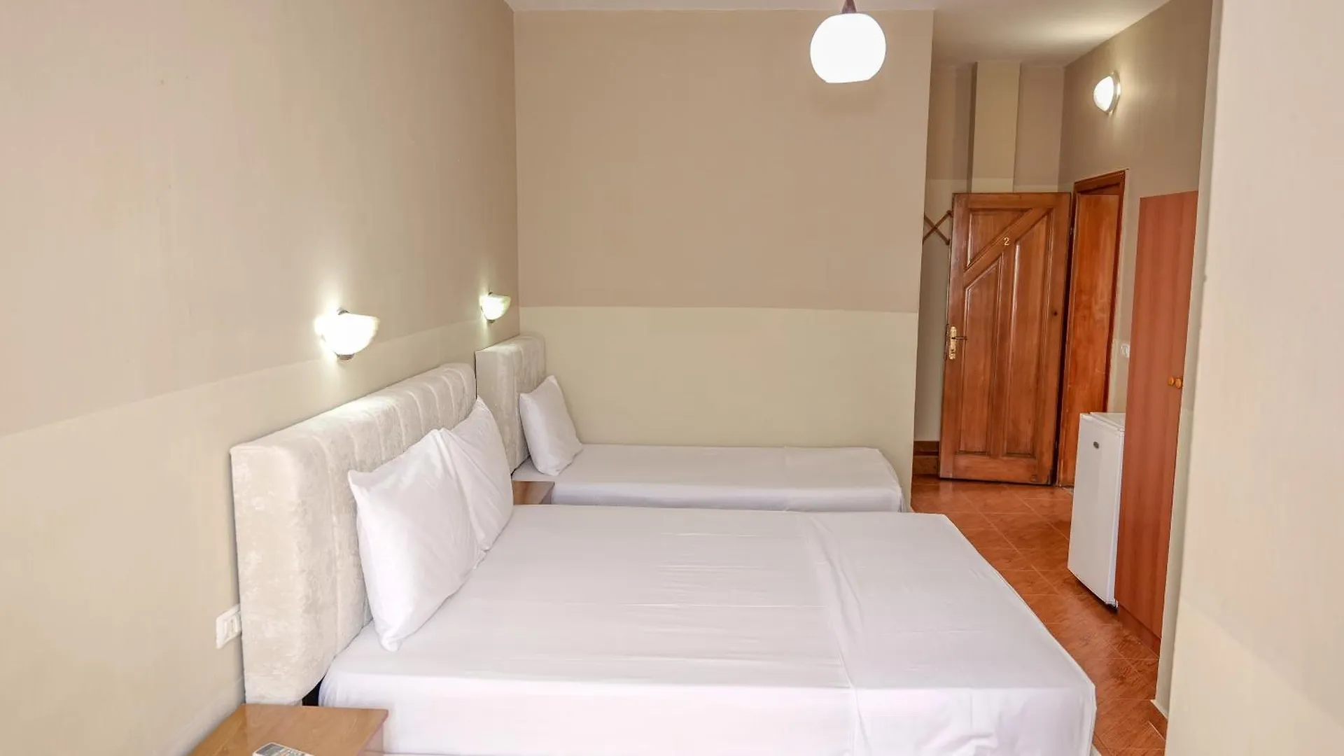 Dolanit Hotels Vila E Drurit Durres